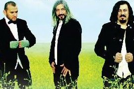 Группа «Necati ve Saykolar» в клубе «Mandalin»