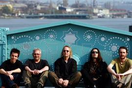 Концерт группы «Bulutsuzluk Ozlemi» в клубе «Kule Rock City»